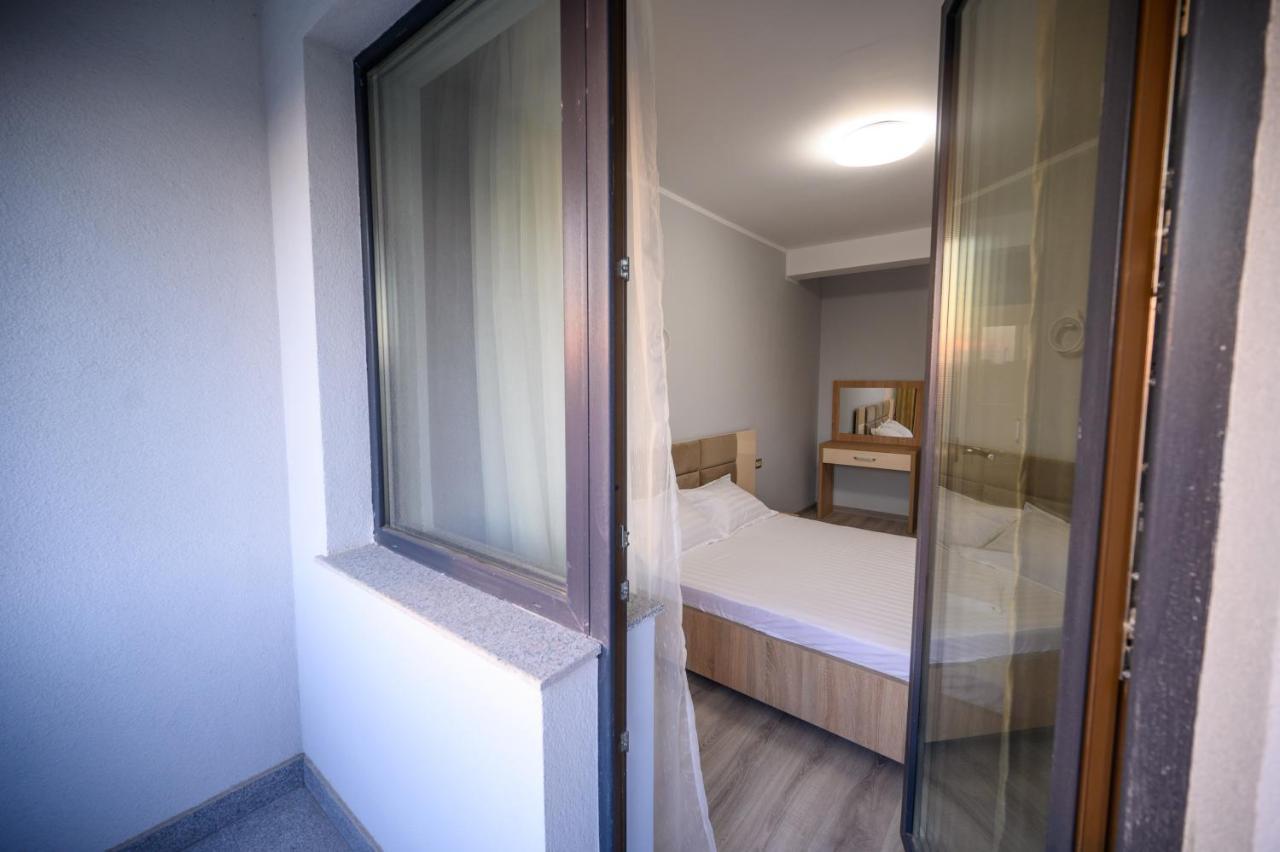 Wida Apartaments Mamaia Nord นาโวดาริ ภายนอก รูปภาพ